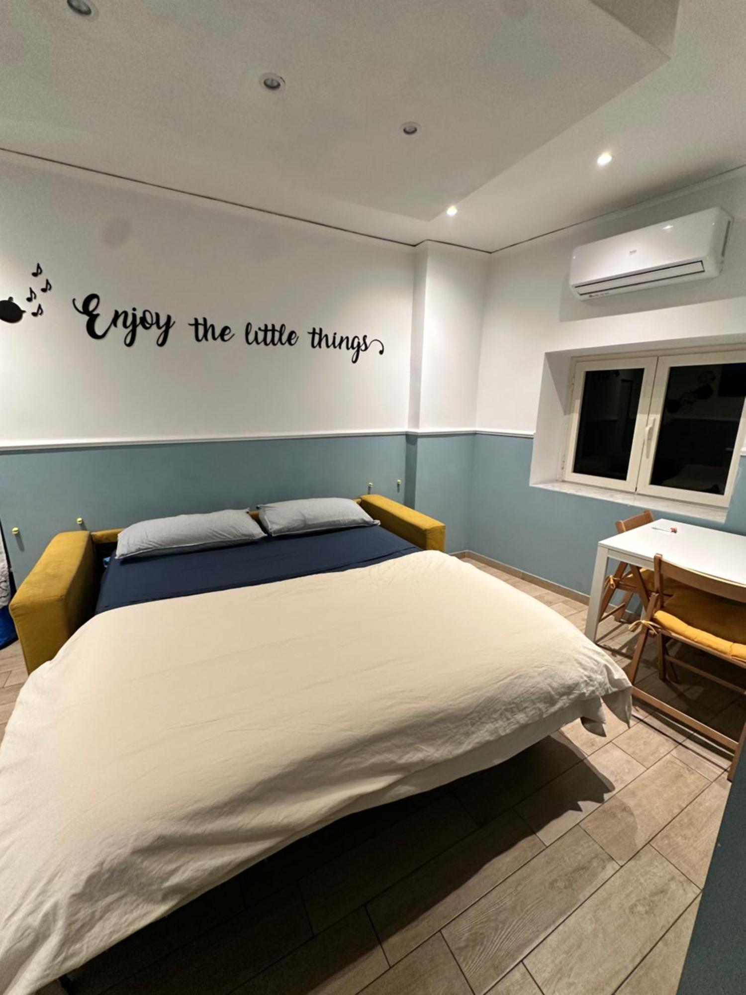 Pazz House Apartment เนเปิลส์ ภายนอก รูปภาพ